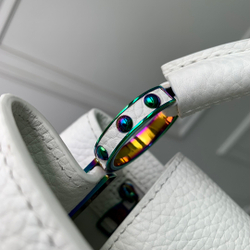 Louis Vuitton Capucines Mini