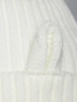 Шапка зимняя с помпоном и ушками для девочки