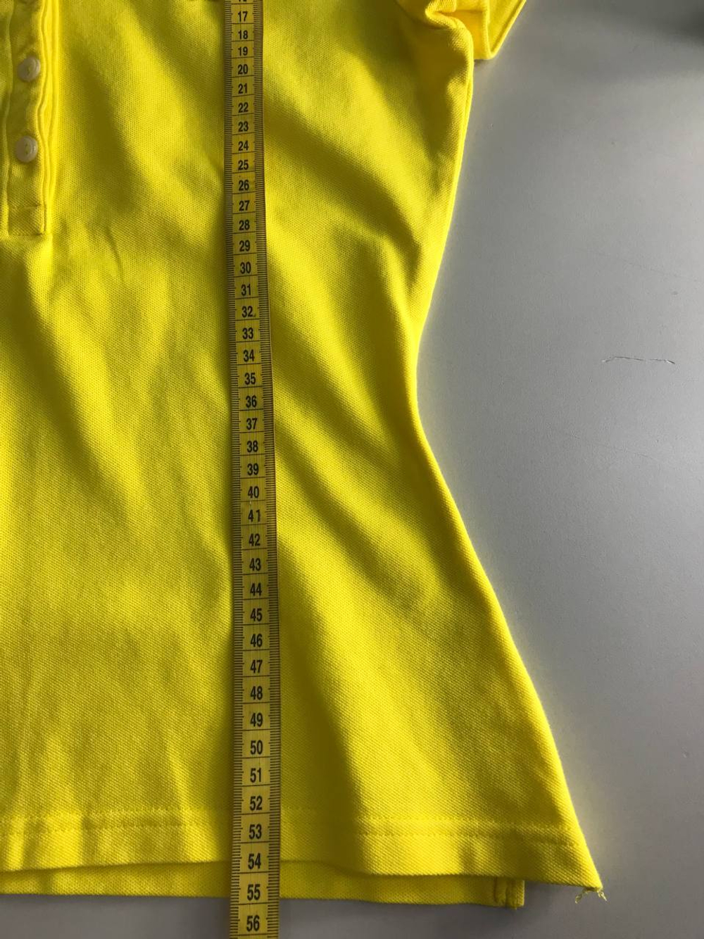 Футболка Lacoste яркая, маркировка 38, визуально 44 размер