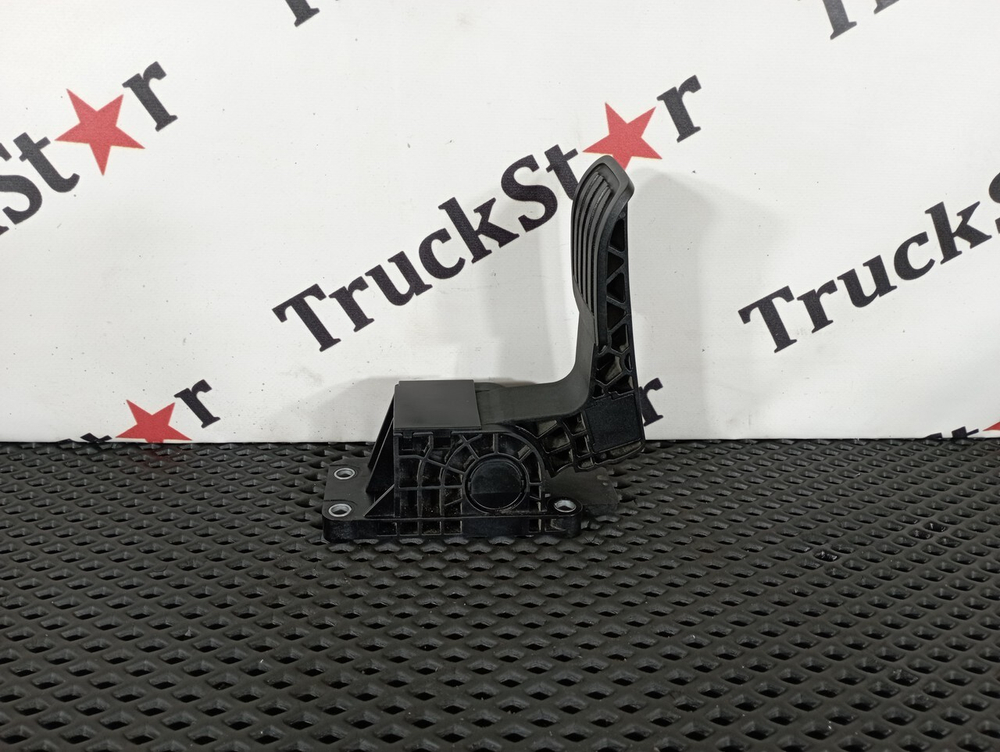 Педаль газа электронная 2018г