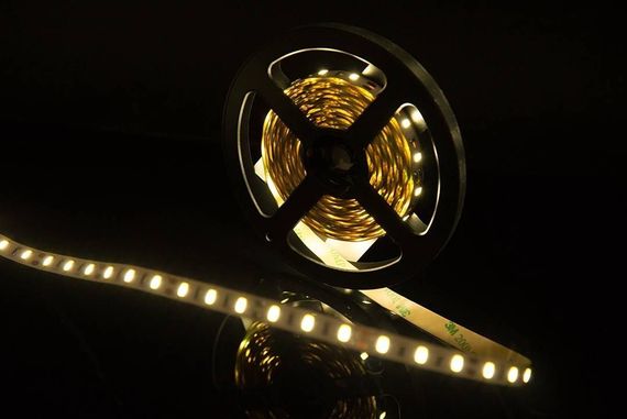 Светодиодная лента SWG 12W/m 60LED/m 5630SMD нейтральный белый 5M 001689