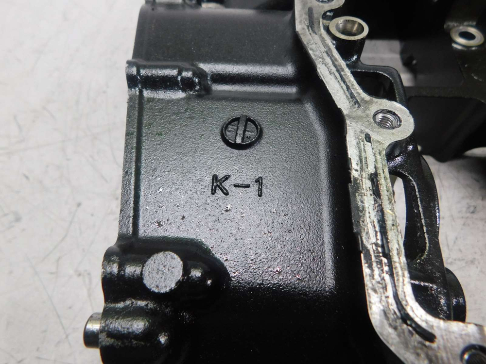 Нижняя часть картера Kawasaki Z1000 ZRT00DE