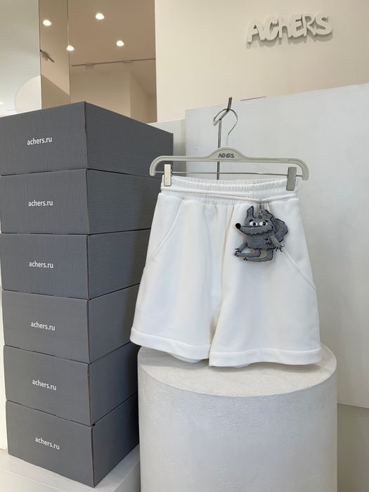 БРЕЛОК ВОЛК СЕРЫЙ