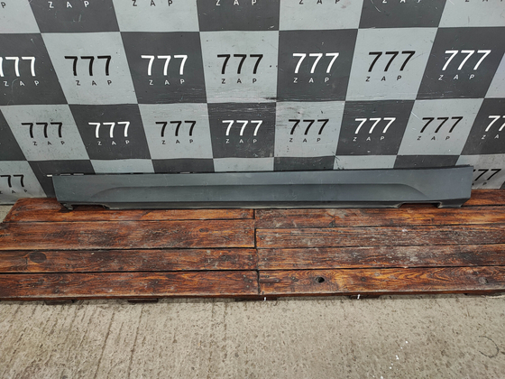 Накладка порога левого Kia Seltos 19-нв Б/У Оригинал 87751Q5000