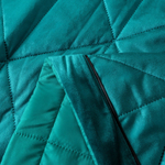 Велюровое покрывало в клетку и две наволочки OVL045