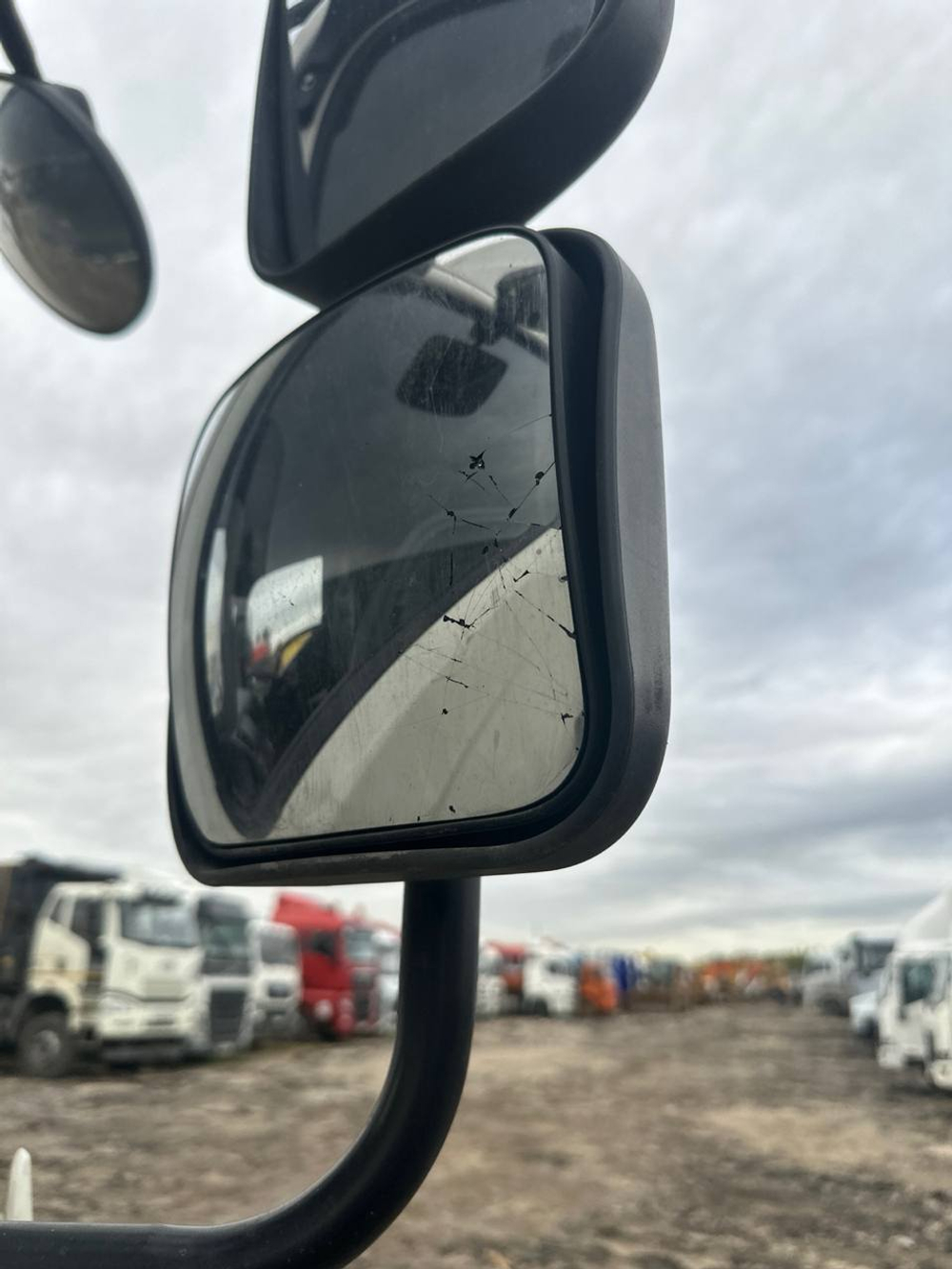 Forland 12 4x2 Бортовой (Евроборт) 2391M5 (Евроборт, Дизельный, 4,5 л, 209 л.с. МТ)