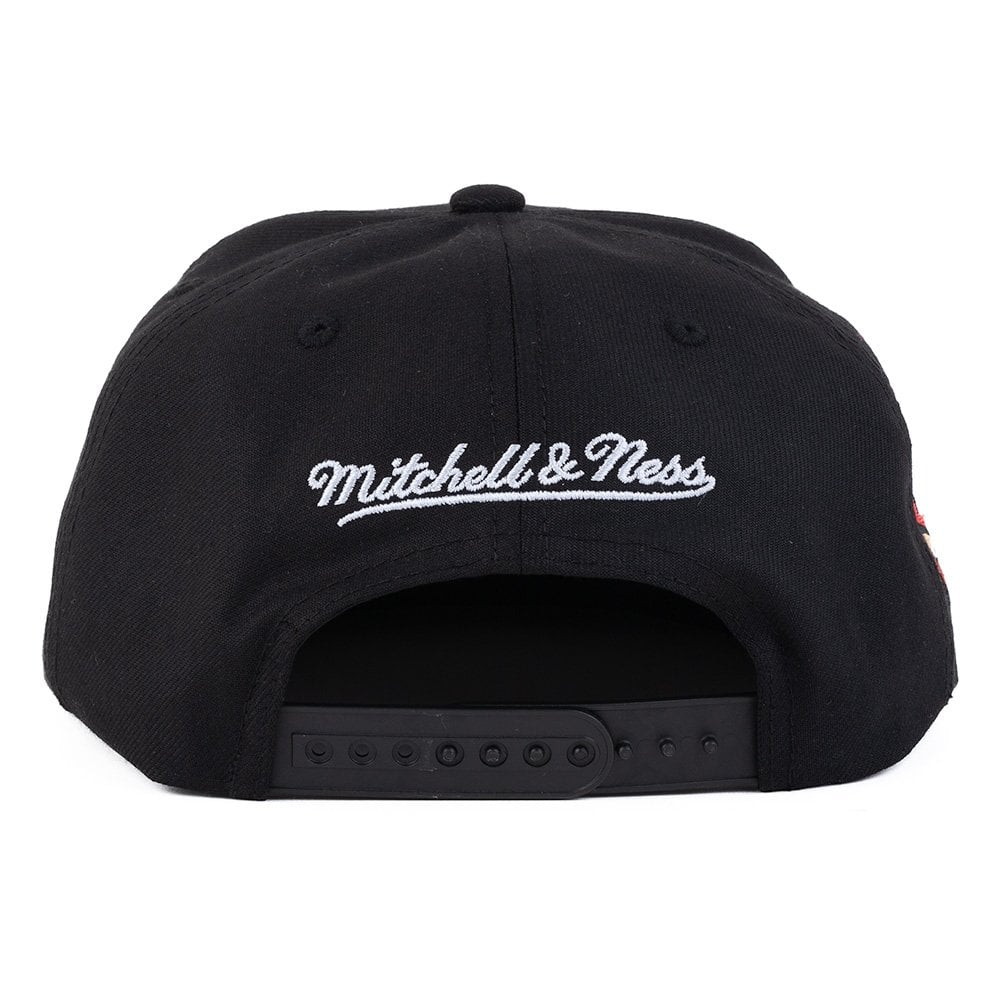 Баскетбольная кепка Mitchell&Ness NBA Conference Patch Snapback HWC Vancouver Grizzlies