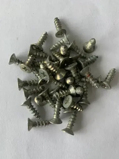 Шуруп 4 x 13 мм 220 шт. 0.219 кг.