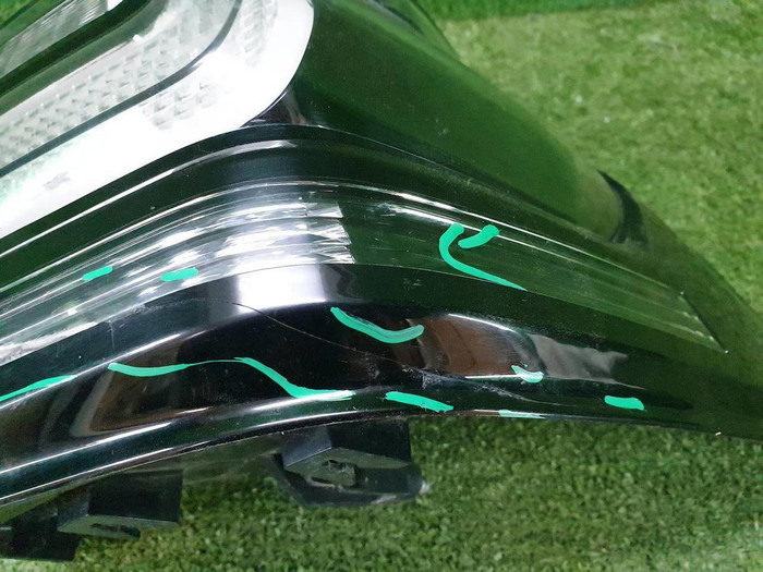 Фонарь правый Toyota Land Cruiser Prado 150 (2017-н.в.) Style