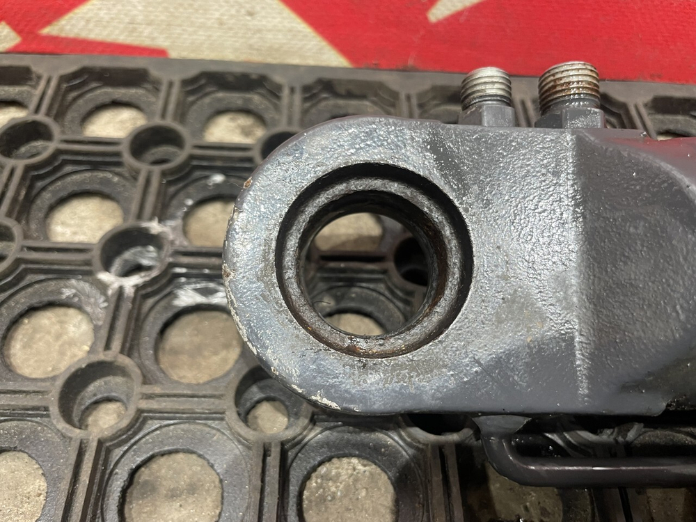 Цилиндр подъема кабины 2019г