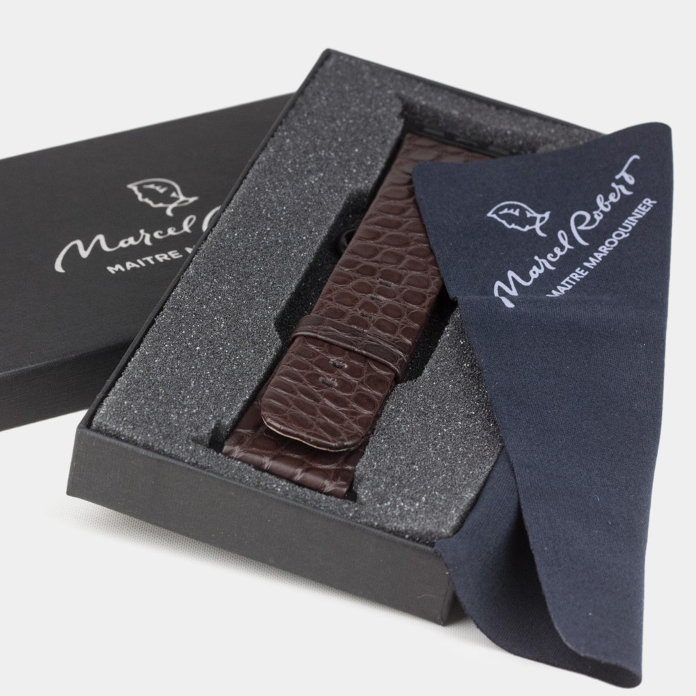 Ремешок для Apple Watch 44/45/46 mm из кожи аллигатора, темно-коричневого цвета