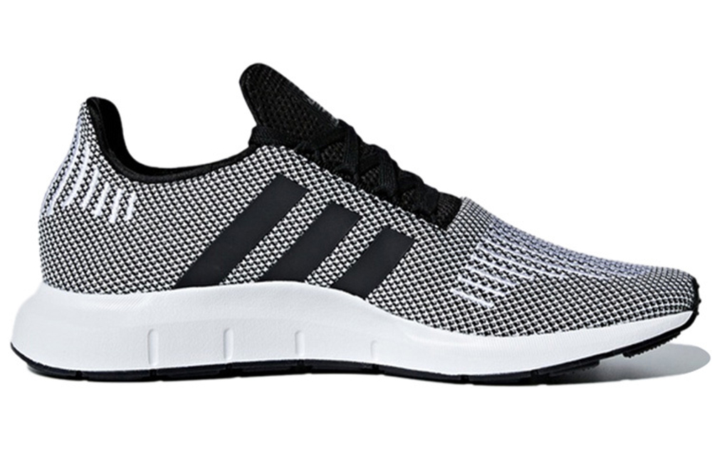 Кроссовки Adidas Originals Swift Run