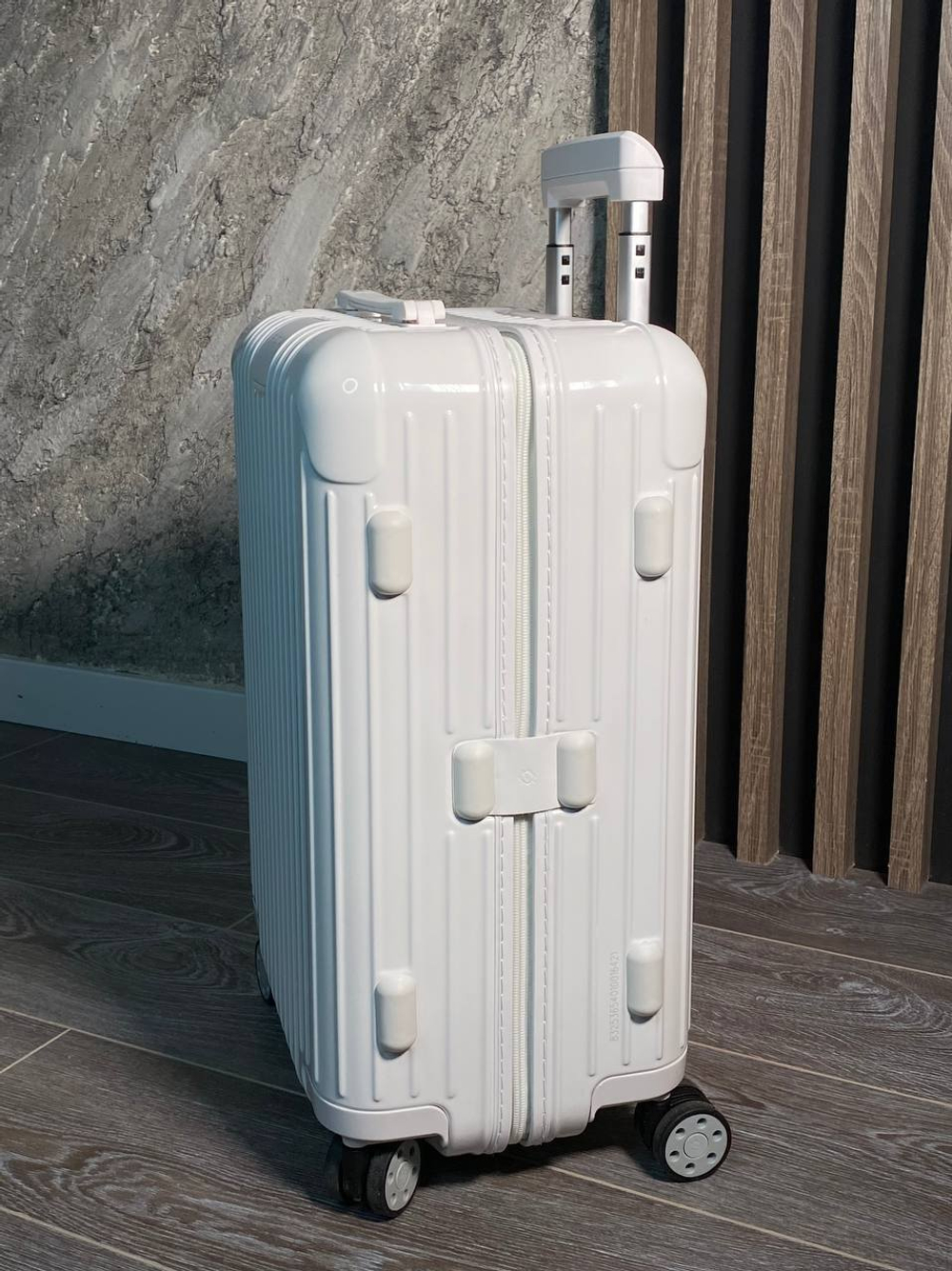 Чемодан Rimowa