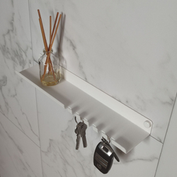 Ключница полка на 5 крючков белая