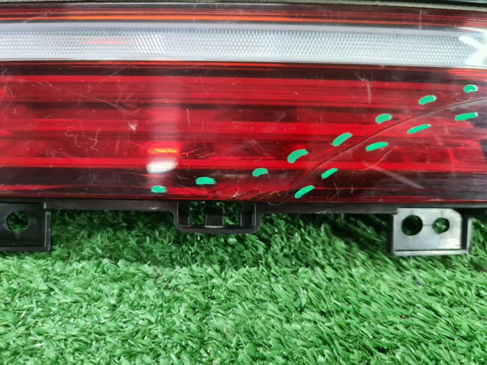 Фонарь левый внутренний Genesis GV80 (2020-2023)