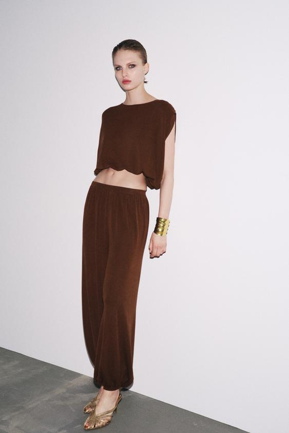 ZARA ТРИКОТАЖНЫЕ БРЮКИ СО СБОРКАМИ, ШОКОЛАДНЫЙ