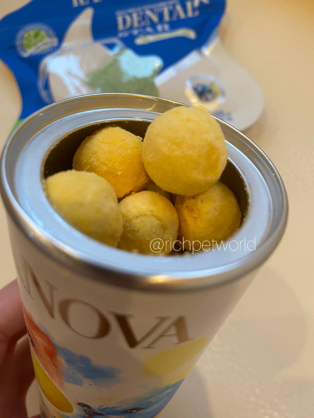Лакомство Ranova для кошек и собак - сублимированный желток перепелиного яица, 80 г