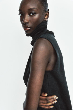 ZARA ТОП ИЗ МЯГКОЙ ТКАНИ С ВЫСОКИМ ВОРОТНИКОМ, ЧЕРНЫЙ