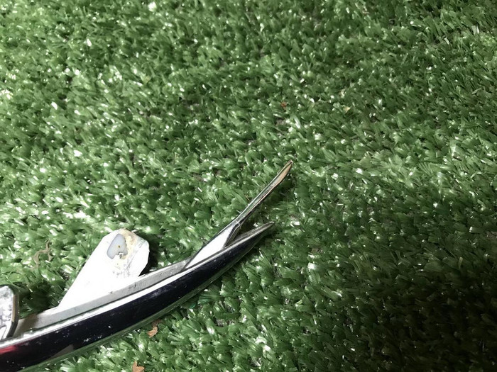 Молдинг переднего бампера Mercedes S W222 (17-20)