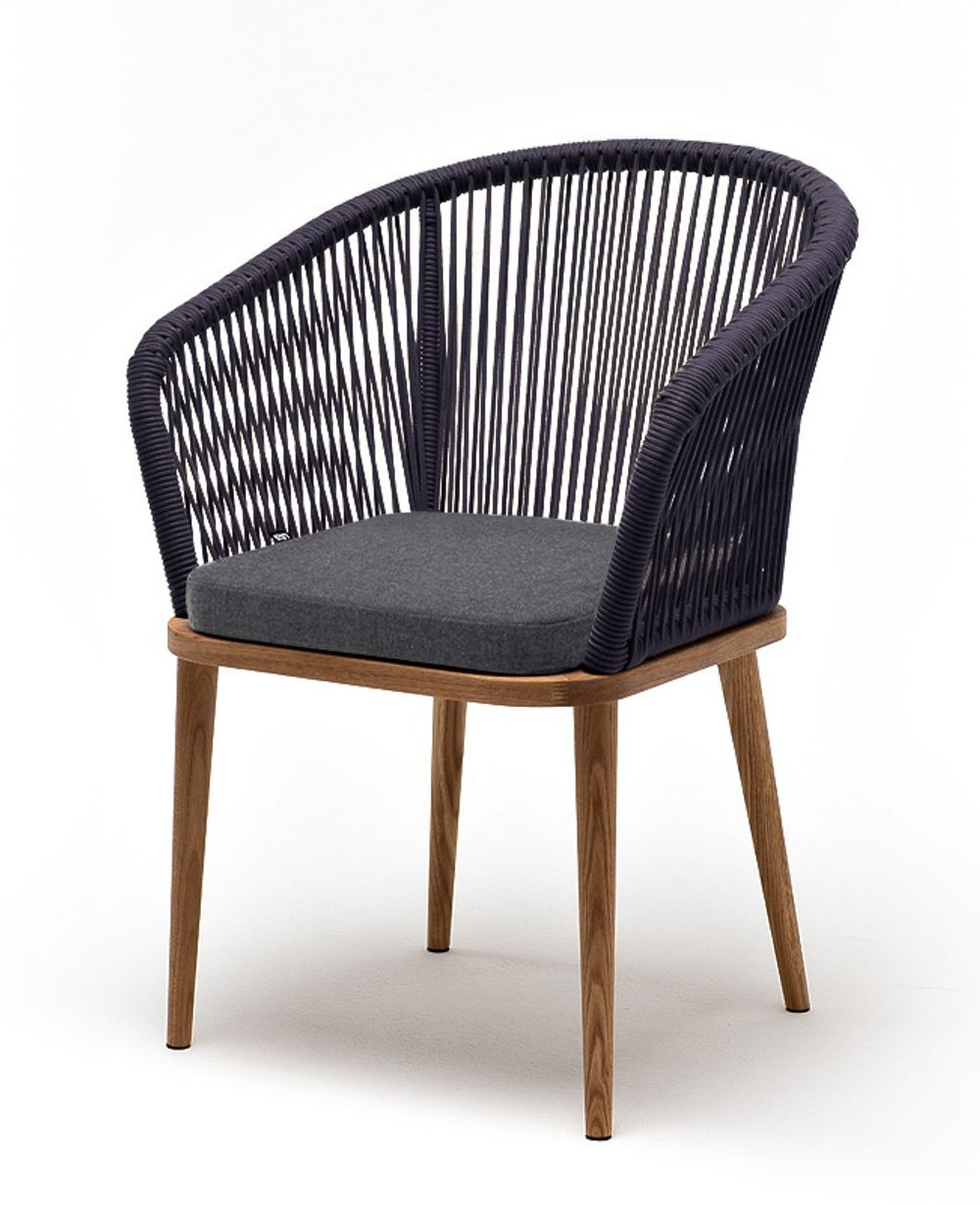 "Марсель" стул плетеный из роупа, основание дуб, роуп темно-серый круглый, ткань темно-серая 027