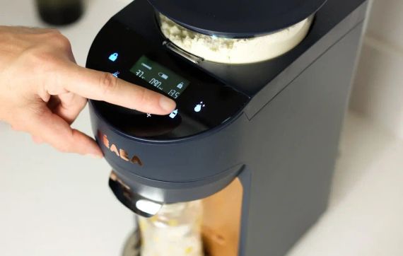 Машина для приготовления детской смеси Beaba Milkeo Plus