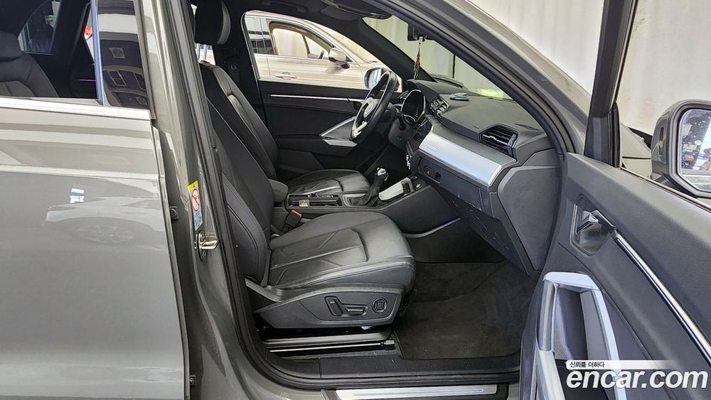 Audi Q3 (F3) 35 TDI Premium (06.2020)