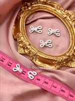 Шубная застежка крючок-петля белая