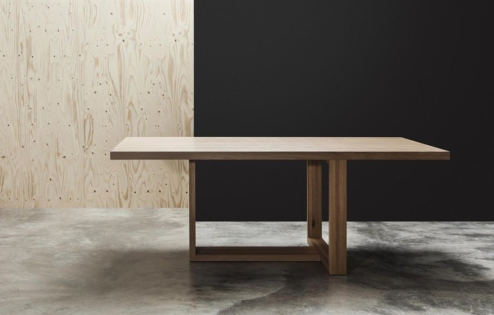 дизайнерский обеденный стол из массива дуба