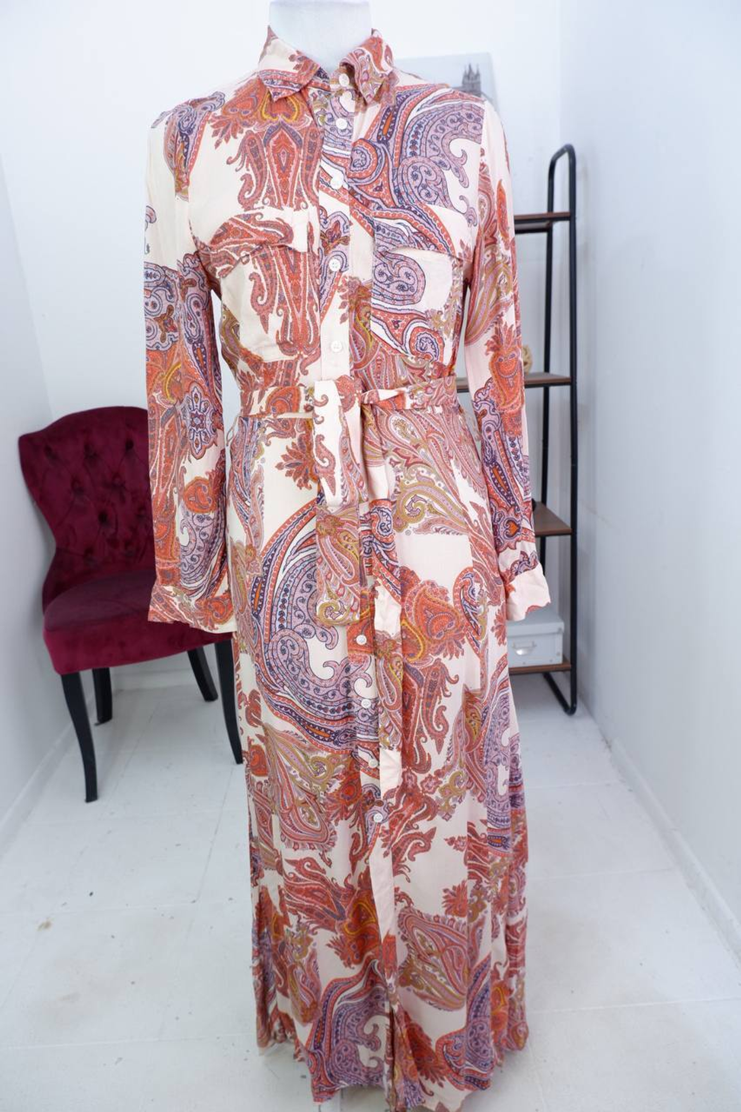 50 новинок пятницы: SiMU, Liza Muromskaya, OLAR, LIME, OASIS, Street one и другие бренды