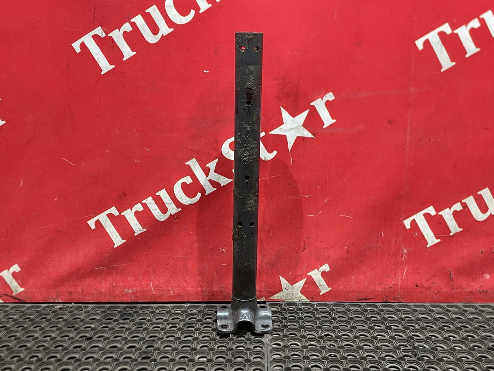 Кронштейн крыла заднего