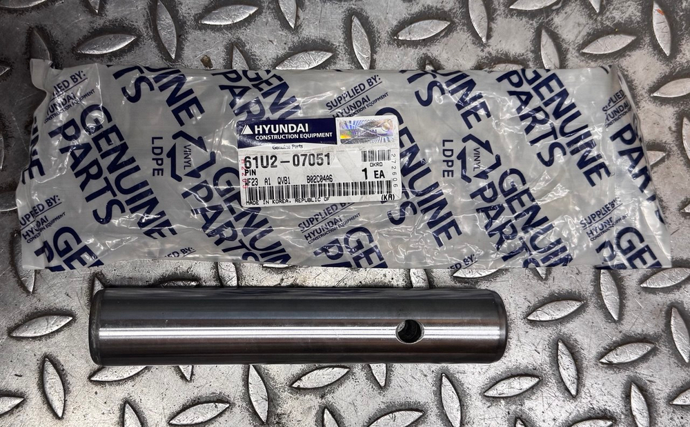 Палец 61U2-07051