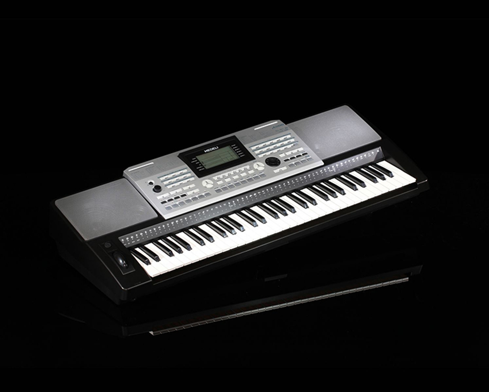 Синтезатор Medeli A800