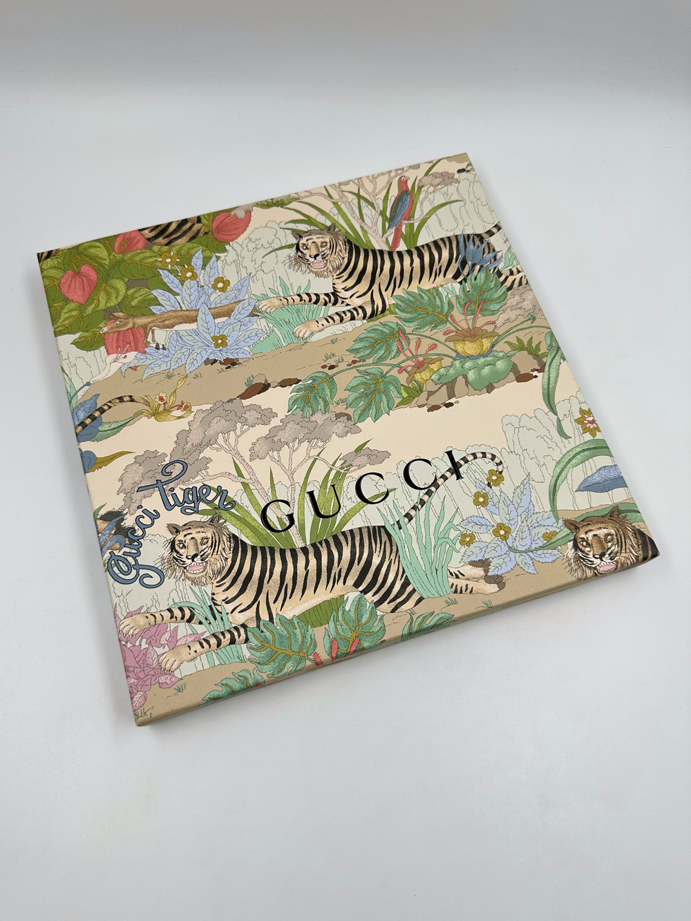 Шёлковый шарф Gucci