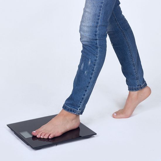 Напольные весы Omron электронные HN-289-EBK до 150 кг