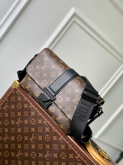 Louis Vuitton S-Cape Messenger Bag