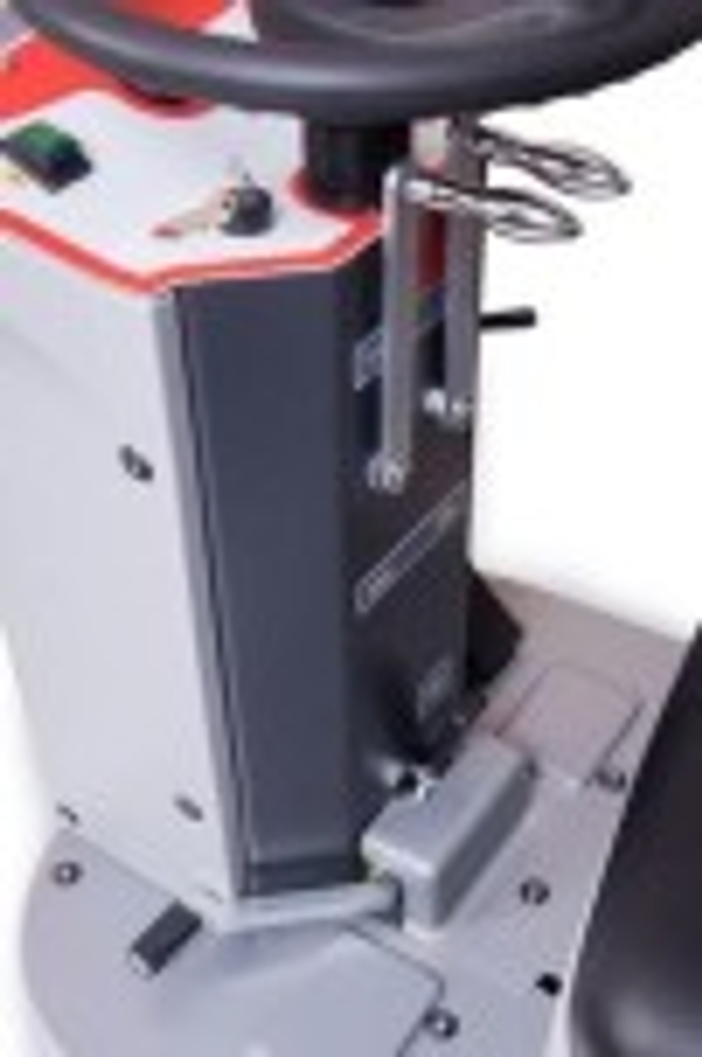 Машина поломоечная Bennett HUSSAR H760b Gel-226 Ah, с местом оператора BNT64020