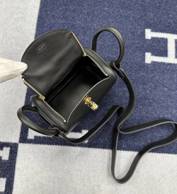 Сумка Hermes Lindy Noir Gold Hardware