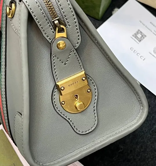 Сумочка Gucci Bauletto маленького размера серый
