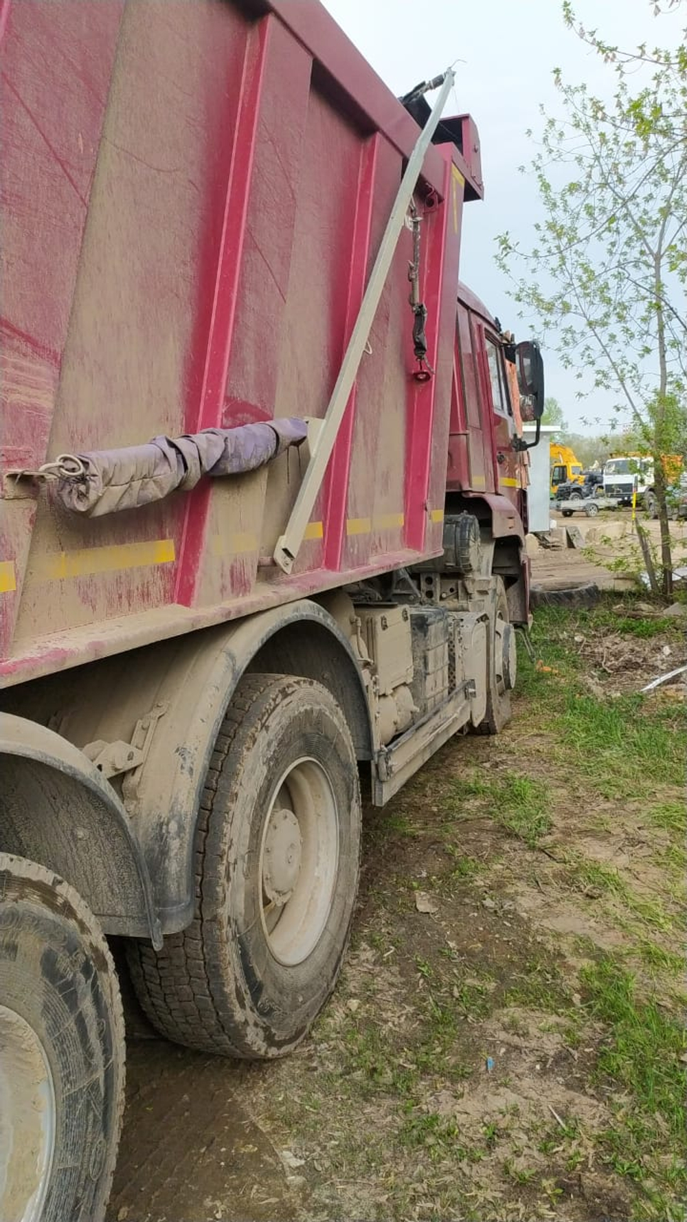 КамАЗ 6520 6x4 Самосвал 6520-7080-49(B5) (Дизельный, 8,9 л, 390 л.с., МТ)