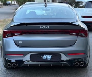 Спойлер Duckbill Kia K5 2020-2025 чёрный глянец