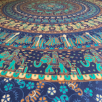 Этническое полотно с мандалой