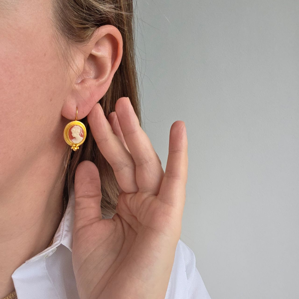 Серьги Linda Levinson камеи