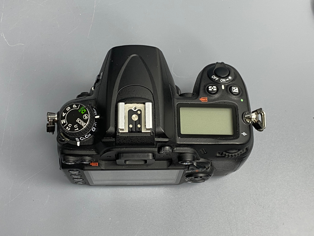 Nikon D7000 70.300 кадров