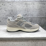 New Balance 2002R • Gray