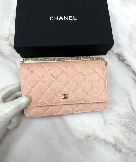 Сумка-кошелек Chanel Wallet On A Chain розовый