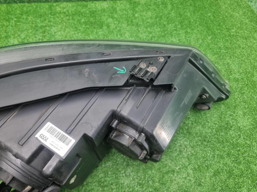 Фара левая KIA Sorento 2 XM (2012-2021) галоген