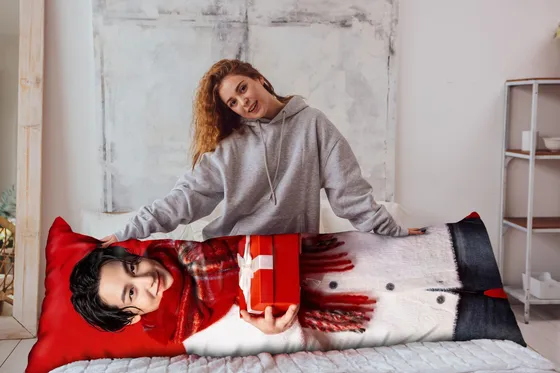 Дакимакура Ким Бом