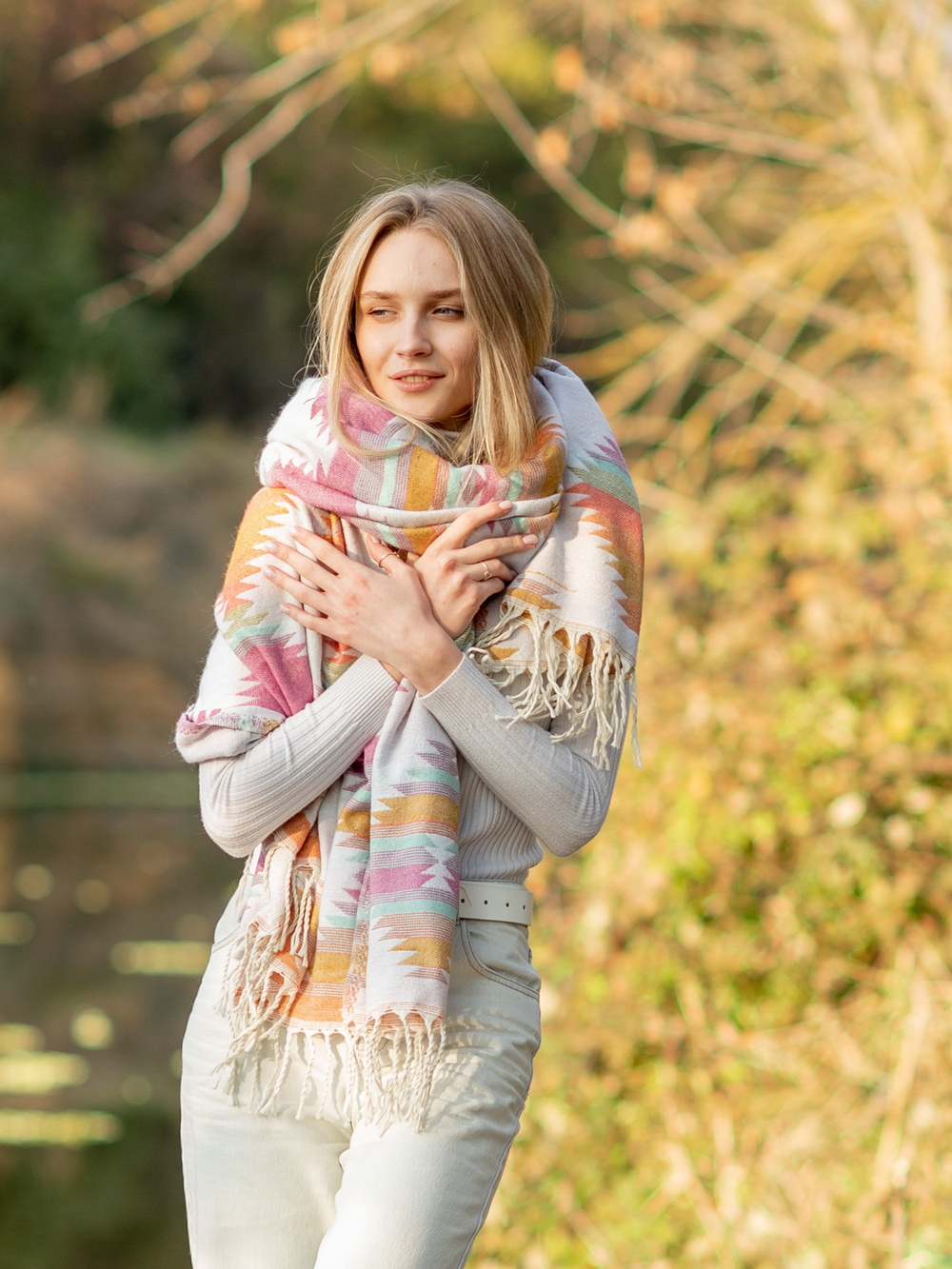 Шарф теплый с орнаментом Навахо