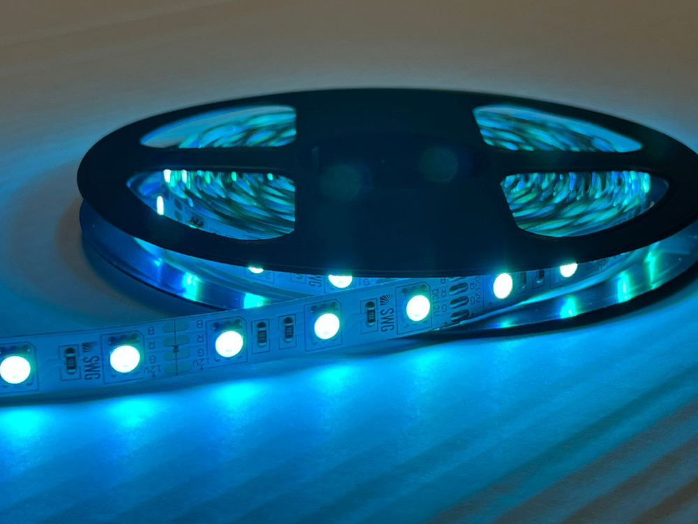 Светодиодная лента RGB 14.4Вт 12В IP20 3M с пультом управления