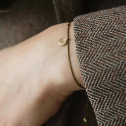 браслет «луна» на темно-зеленой нити